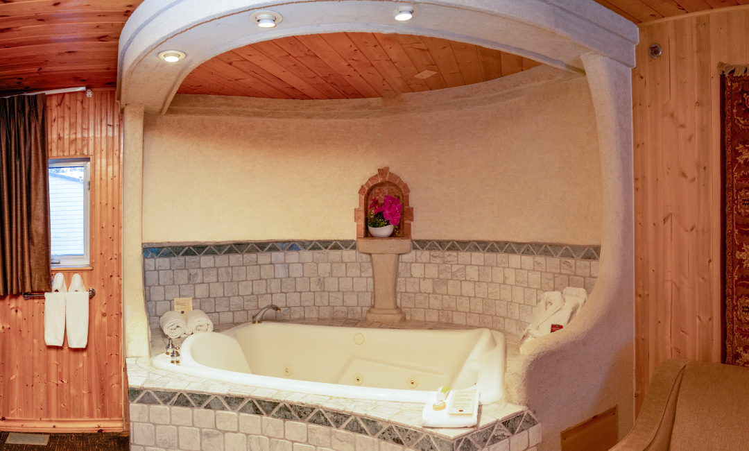 King Loft Suite Jetted Tub  - Jetted Tub