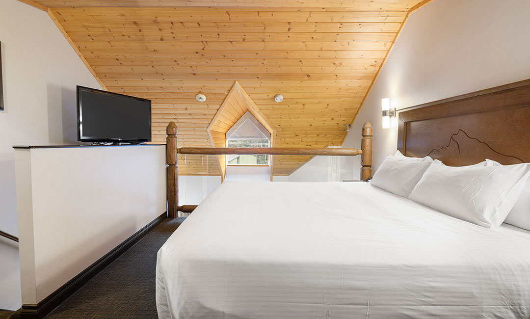 Superior Loft King Suite - Full Room