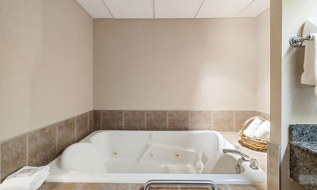 Superior Loft King Suite - Bathroom